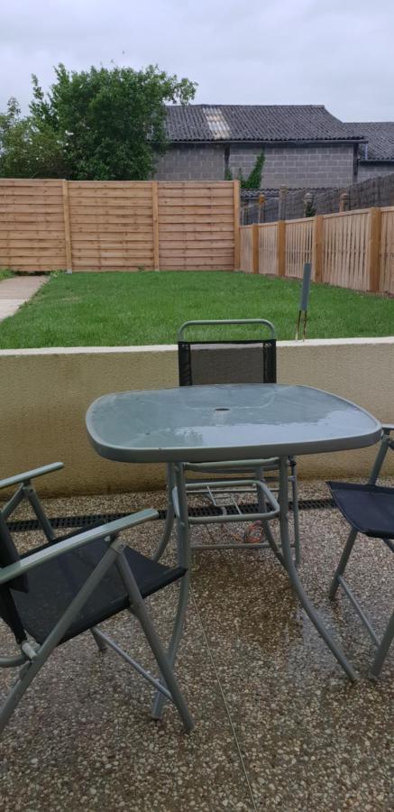 Avec Terrasse Apartment *